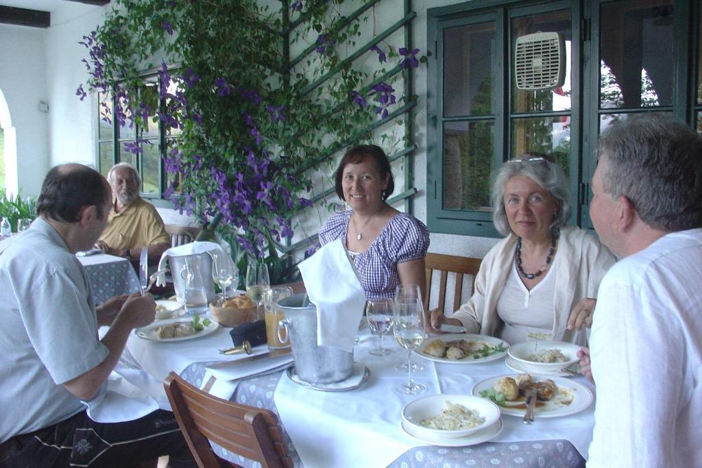 Waldpension Goschlseben Gruenau im Almtal Luaran gambar